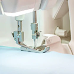 Baby Lock Acclaim Serger - Image 11