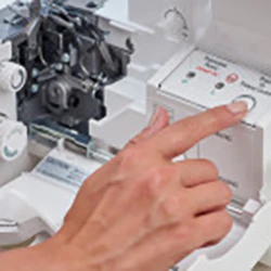 Baby Lock Acclaim Serger - Image 3