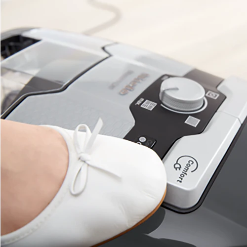 Miele Blizzard CX1 Pure Suction Bagless Vacuum - Image 6