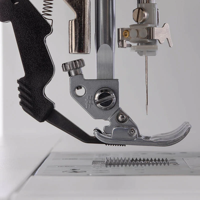 Pfaff Ambition 620 Sewing and Quilting Machine - Image 4