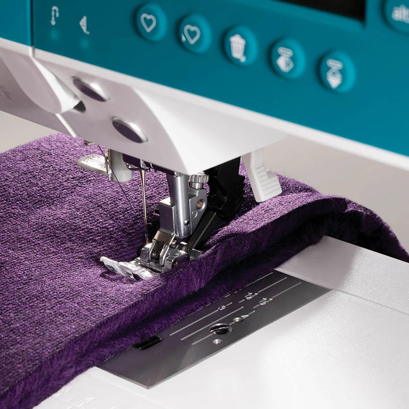 Pfaff Ambition 620 Sewing and Quilting Machine - Image 7
