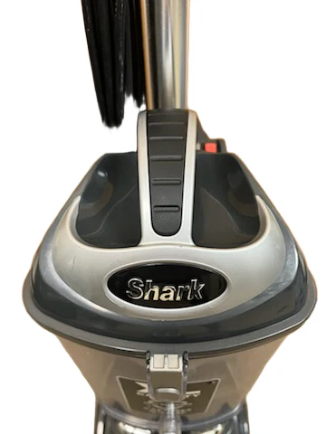 Shark Professional Navigator Lift-Away UV550 Upright Vacuum - Image 3