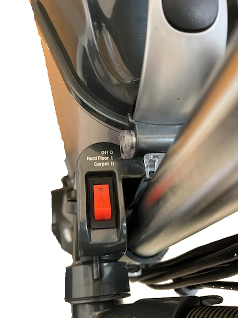 Shark Professional Navigator Lift-Away UV550 Upright Vacuum - Image 7